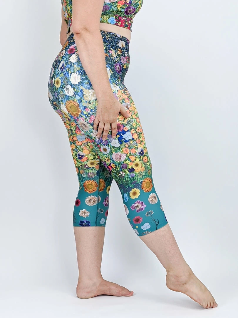 Flow Yoga Wear Pure Capri Leggings Artists Garden Pure Capri Legging 4 Flow Yoga Wear Pure Capri Leggings Artists Garden Pure Capri Legging