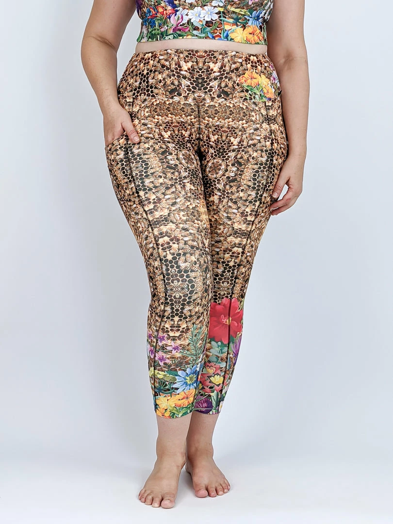 Flow Yoga Wear Bees Knees Pocket 7/8th Legging XXS, XS & 2XL 3 Flow Yoga Wear Bees Knees Pocket 7/8th Legging XXS, XS & 2XL