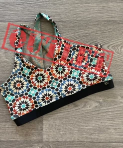 Flow Yoga Wear Kaleidoscope XS 8-10 Keyhole Crop Top