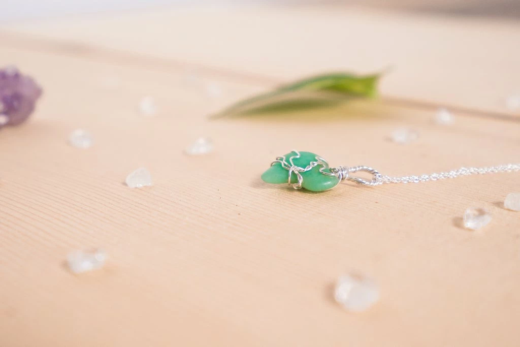 Flow Yoga Wear Jewellery Chrysoprase Dainty Necklace 7 Flow Yoga Wear Jewellery Chrysoprase Dainty Necklace