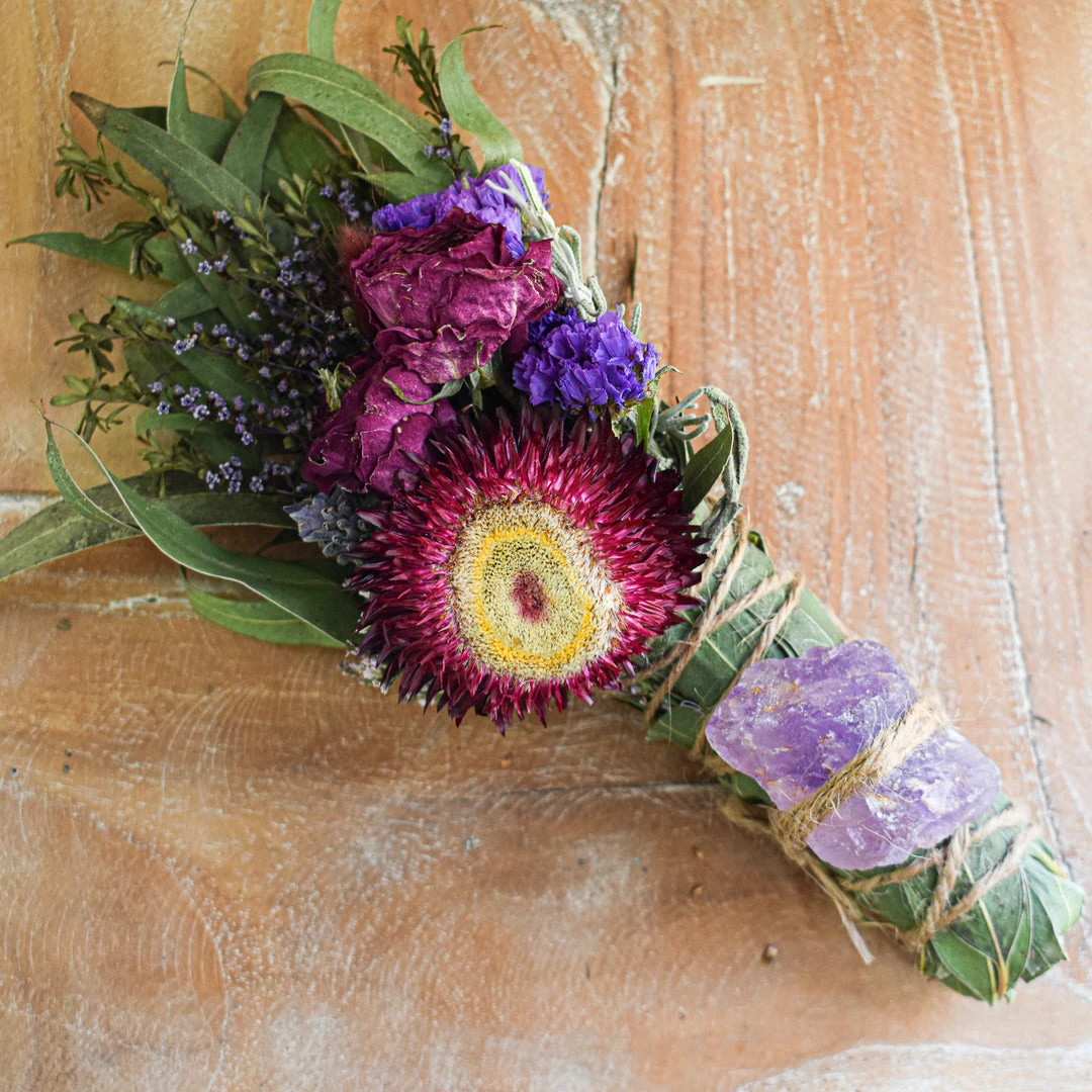 Flow Yoga Wear Amethyst Smudge Wand ❅ WINTER SALE ❅ 4 Flow Yoga Wear Amethyst Smudge Wand ❅ WINTER SALE ❅