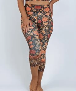 Flow Yoga Wear Dynasty Pure Capri Legging Pure Capri Leggings