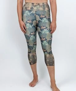 Flow Yoga Wear Pure Capri Leggings Eden Pure Capri Legging