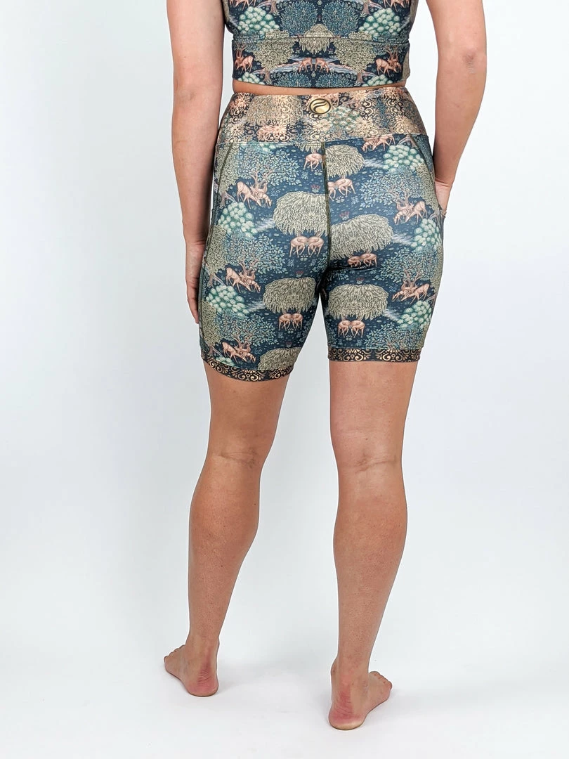 Flow Yoga Wear ❅ WINTER SALE ❅ Eden Pocket Shortie 5 Flow Yoga Wear ❅ WINTER SALE ❅ Eden Pocket Shortie