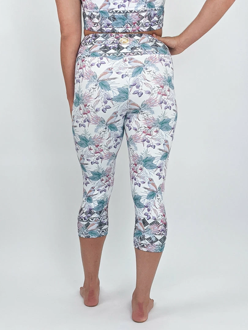 Flow Yoga Wear ❅ WINTER SALE ❅ Finch Forest Pure Capri Legging 5 Flow Yoga Wear ❅ WINTER SALE ❅ Finch Forest Pure Capri Legging