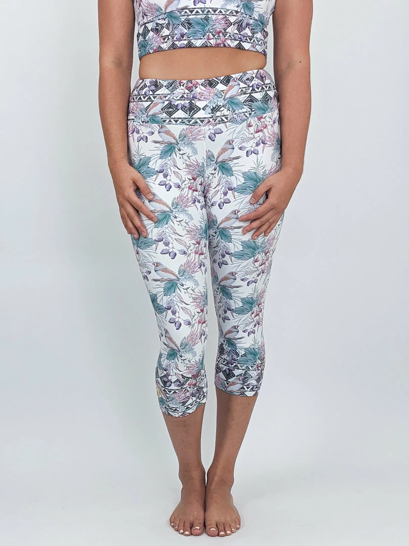 Flow Yoga Wear ❅ WINTER SALE ❅ Finch Forest Pure Capri Legging 3 Flow Yoga Wear ❅ WINTER SALE ❅ Finch Forest Pure Capri Legging