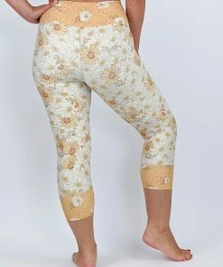 Flow Yoga Wear Flower Child Pure Capri Legging ❅ WINTER SALE ❅ 7 Flow Yoga Wear Flower Child Pure Capri Legging ❅ WINTER SALE ❅