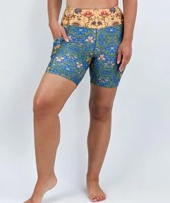 Flow Yoga Wear Garden Parlour Pocket Shortie ❅ WINTER SALE ❅