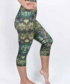 Flow Yoga Wear Gondwana Pure Capri Legging