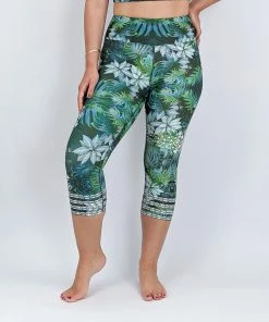 Flow Yoga Wear ❅ WINTER SALE ❅ Green Soul Pure Capri Legging XXS, XS