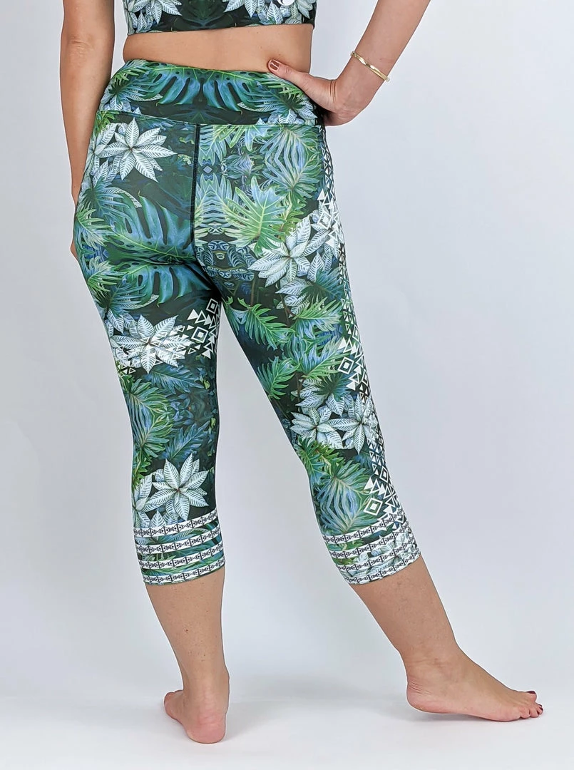 Flow Yoga Wear ❅ WINTER SALE ❅ Green Soul Pure Capri Legging XXS, XS 5 Flow Yoga Wear ❅ WINTER SALE ❅ Green Soul Pure Capri Legging XXS, XS