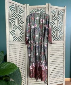 Flow Yoga Wear Hideaway Kimono Robe