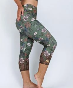 Flow Yoga Wear Pure Capri Leggings Hideaway Pure Capri Legging