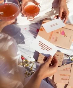 Flow Yoga Wear ❅ WINTER SALE ❅ Connecting With Friends Card Deck