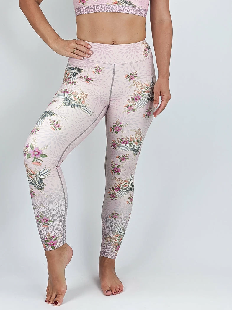 Flow Yoga Wear Lady Of The Cranes XXS Capri Legging ❅ WINTER SALE ❅ 3 Flow Yoga Wear Lady Of The Cranes XXS Capri Legging ❅ WINTER SALE ❅