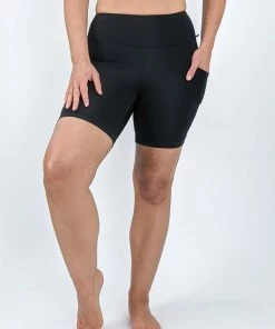 Flow Yoga Wear Midnight Black Compression Pocket Shortie