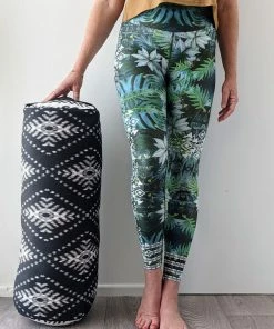 Flow Yoga Wear ❇ FLOW HOME ❇ Flow Tribe Yoga Bolster - Round