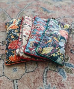 Flow Yoga Wear Flow Aromatherapy Eye Pillow ❇ FLOW HOME ❇