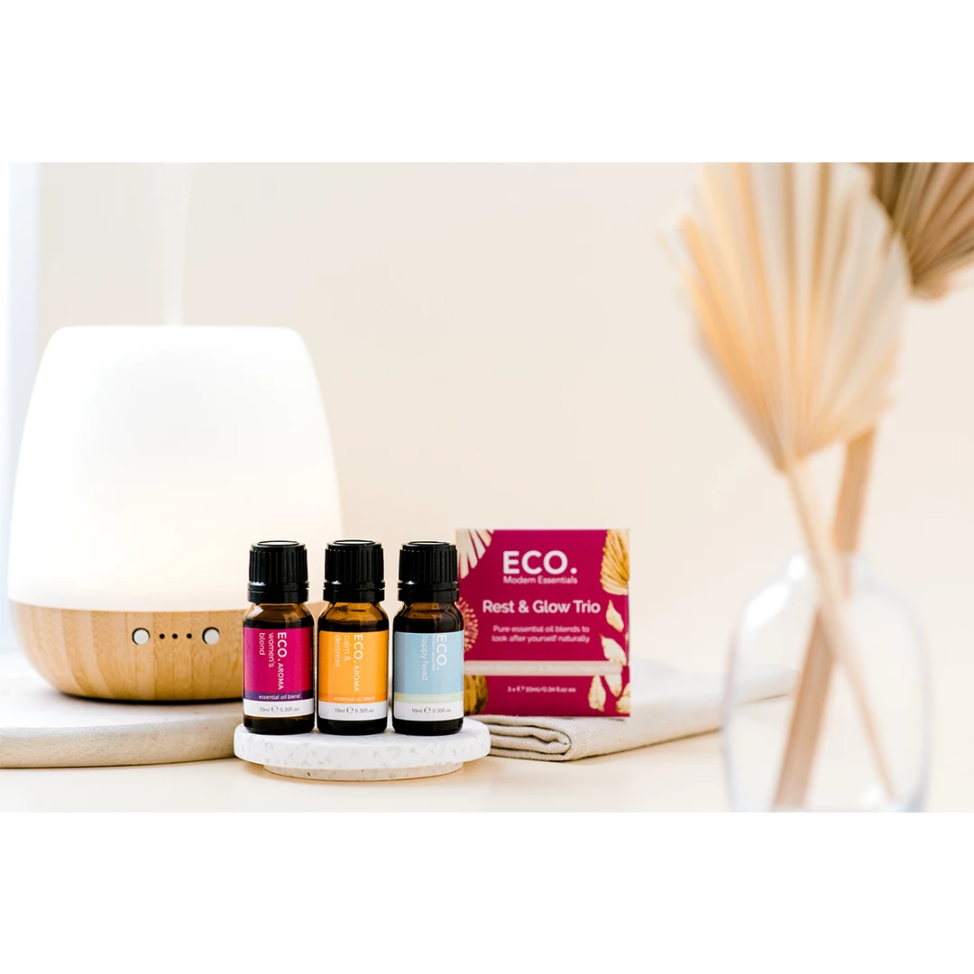 Flow Yoga Wear Aromatherapy Rest & Glow Trio Essential Oils 4 Flow Yoga Wear Aromatherapy Rest & Glow Trio Essential Oils