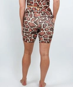 Flow Yoga Wear ❅ WINTER SALE ❅ Safari Pocket Shortie 7 Flow Yoga Wear ❅ WINTER SALE ❅ Safari Pocket Shortie