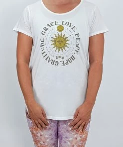 Flow Yoga Wear Sunny Scoop Tee