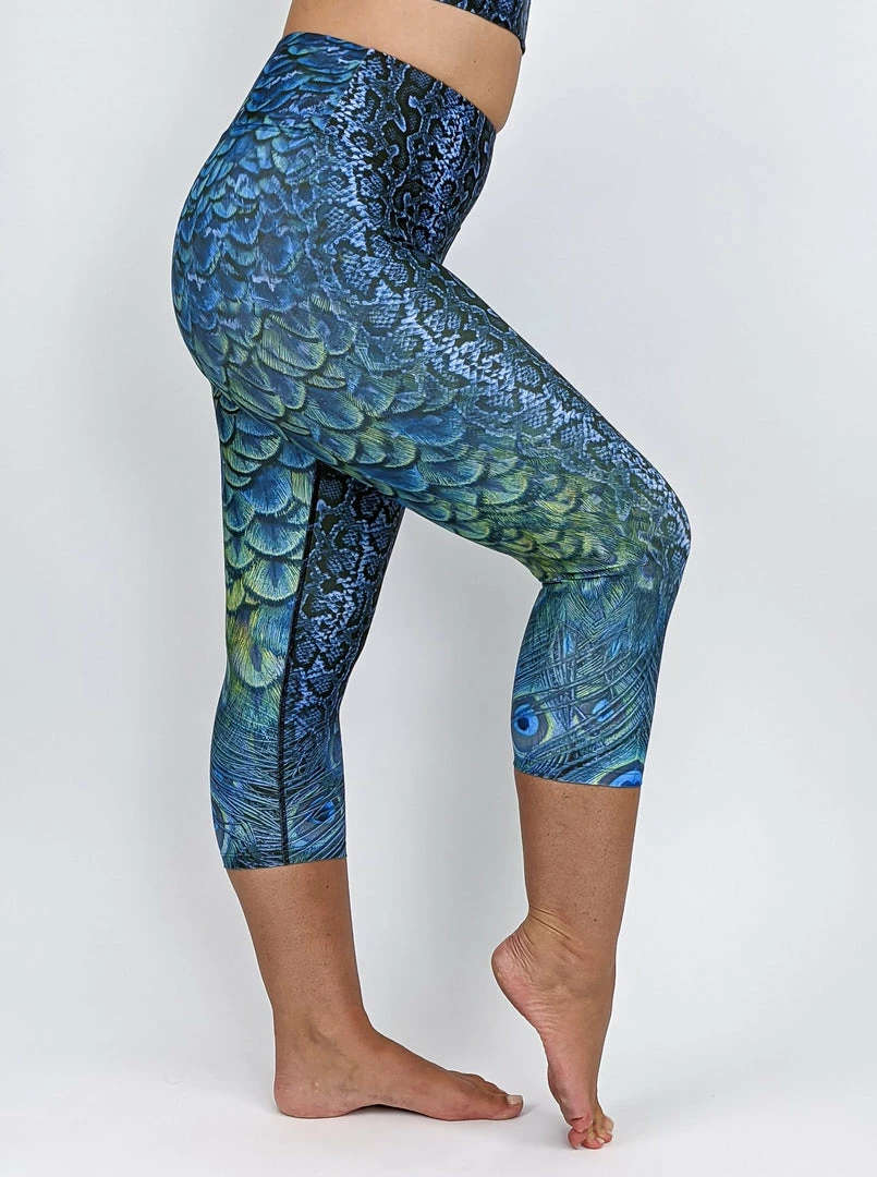 Flow Yoga Wear Pure Capri Leggings Sapphire Serpent Pure Capri Legging 4 Flow Yoga Wear Pure Capri Leggings Sapphire Serpent Pure Capri Legging
