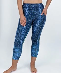 Flow Yoga Wear ❅ WINTER SALE ❅ Sapphire Serpent Pocket 7/8th Legging XXS