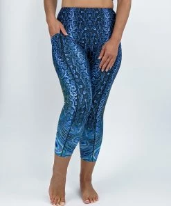 Flow Yoga Wear ❅ WINTER SALE ❅ Sapphire Serpent Pocket 7/8th Legging XXS