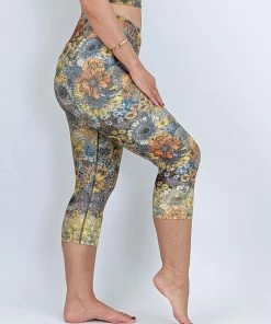 Flow Yoga Wear Wild & Free Pure Capri Legging