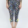 Flow Yoga Wear Ditsy Pure Capri Legging XS, XL-3XL 2 Flow Yoga Wear Ditsy Pure Capri Legging XS, XL-3XL