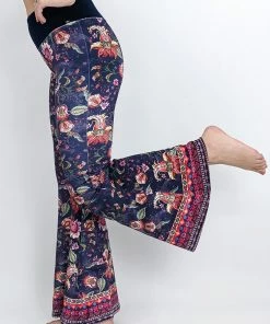 Flow Yoga Wear Flares Zeppelin Paisley Velvet Flare